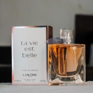 La Vie Est Belle